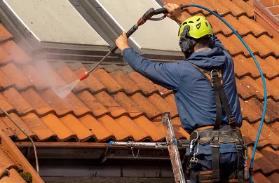 Démoussage et hydrofuge de toiture à Rombly